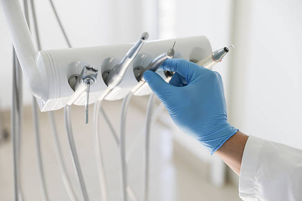 Professional Emergency Dentist technician working in Oglesby, IL